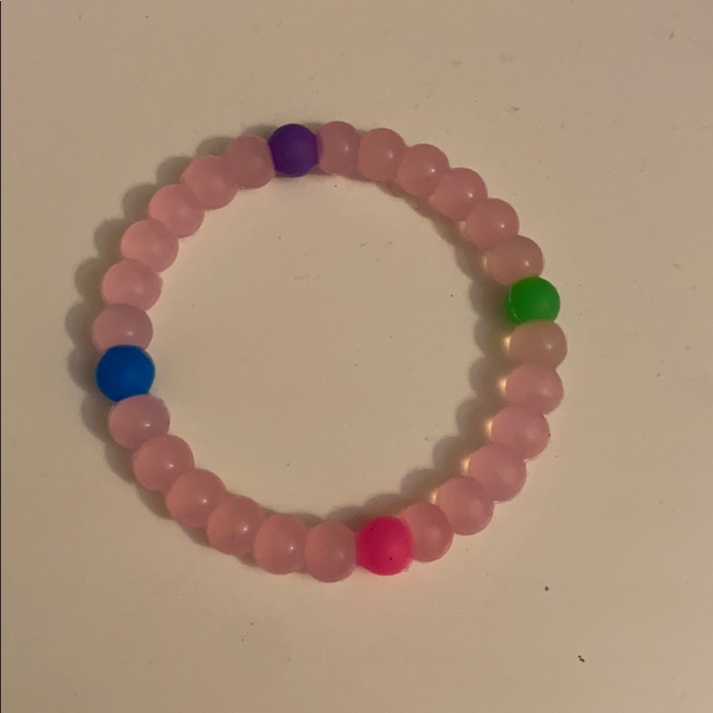 Pink bracket